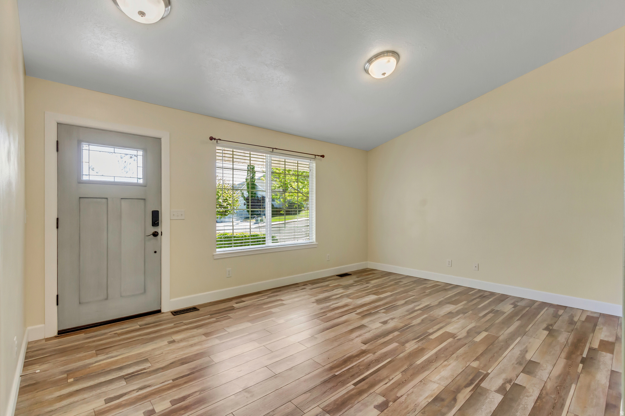 EASTSIDE ESTATES - Residential