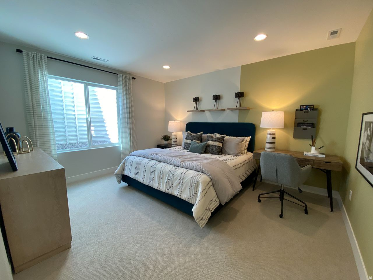 RIVERSIDE ESTATES - Residential