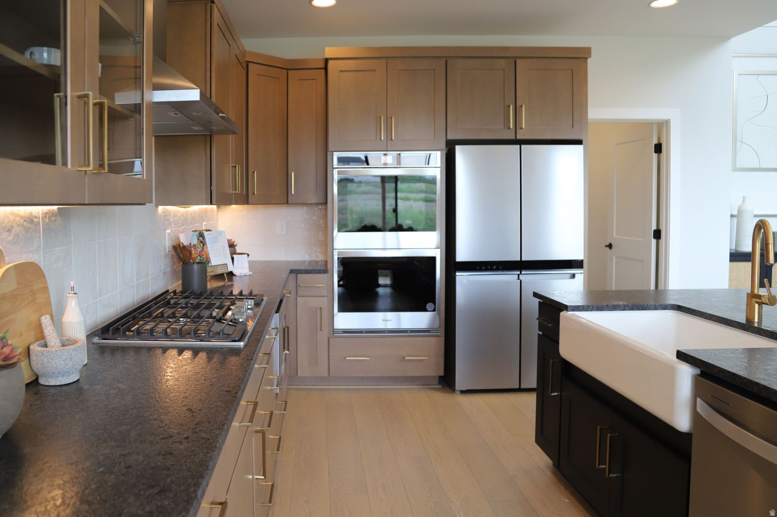 RIVERSIDE ESTATES - Residential