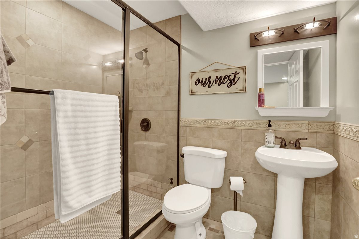 RAVENWOOD - Residential