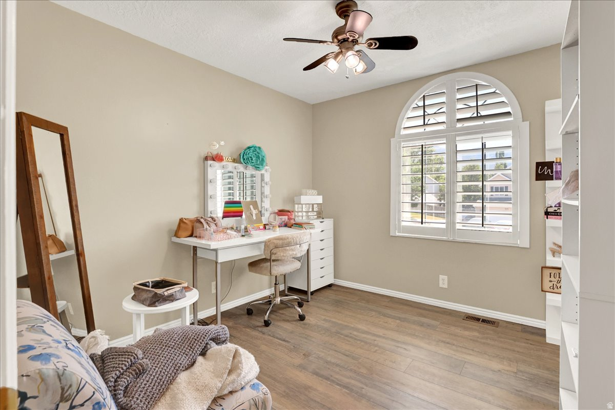 RAVENWOOD - Residential