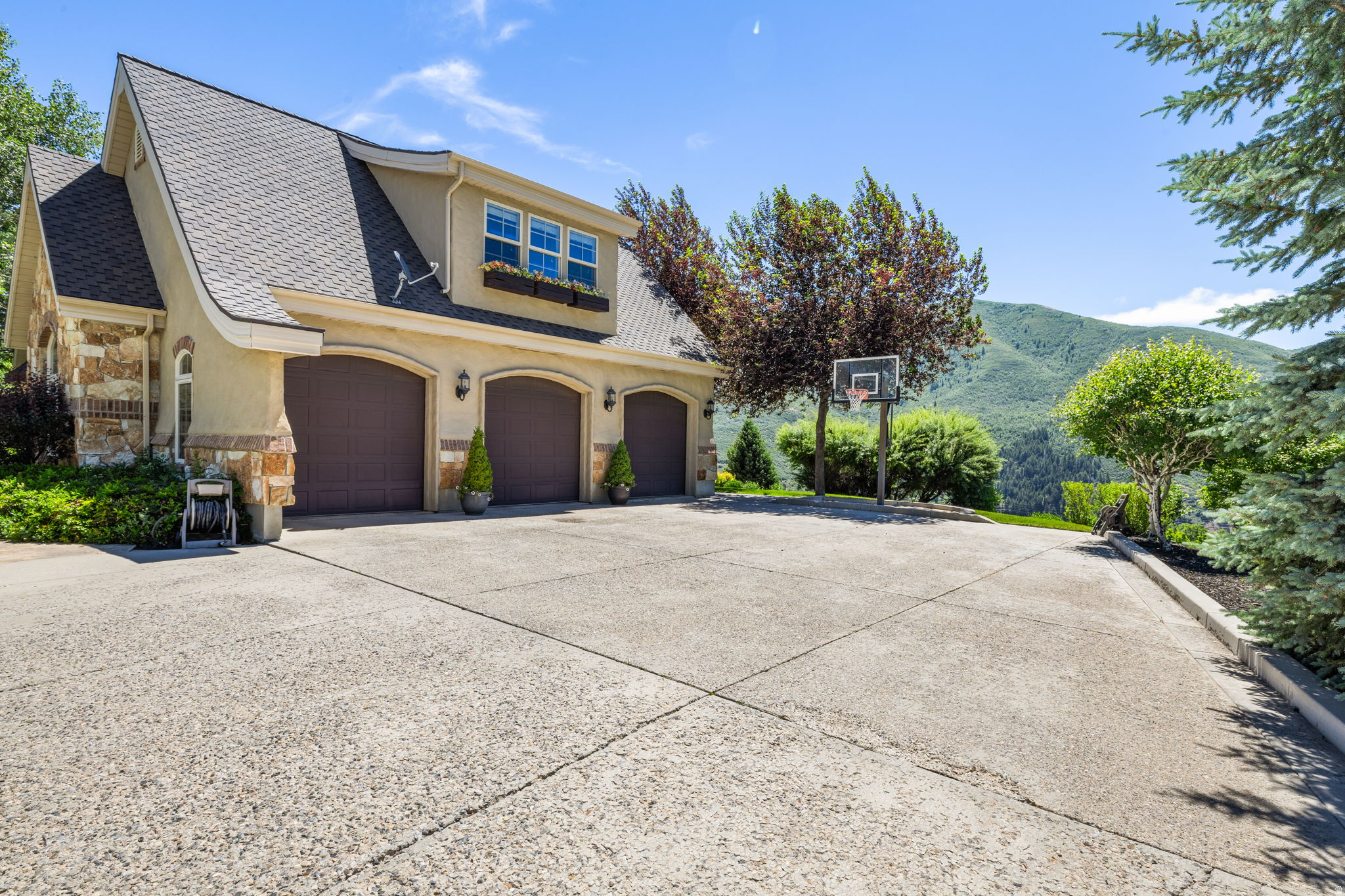 DEER CREEK MEADOWS - Residential