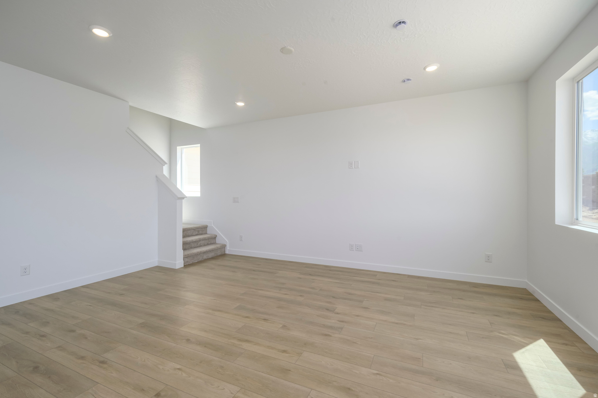 MEADOW CREEK - Residential