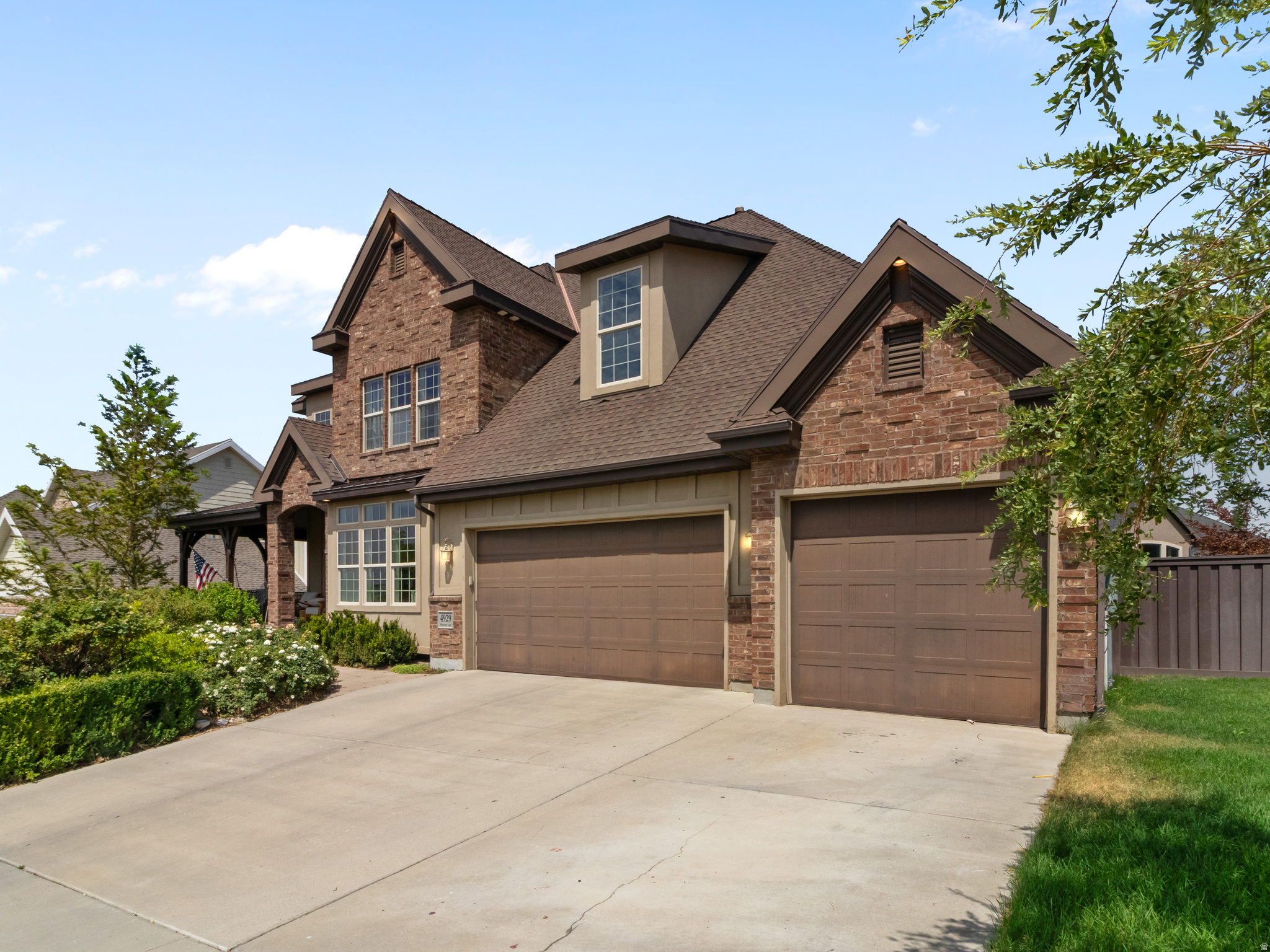 EAGLE SUMMIT PHASE 2 - Residential
