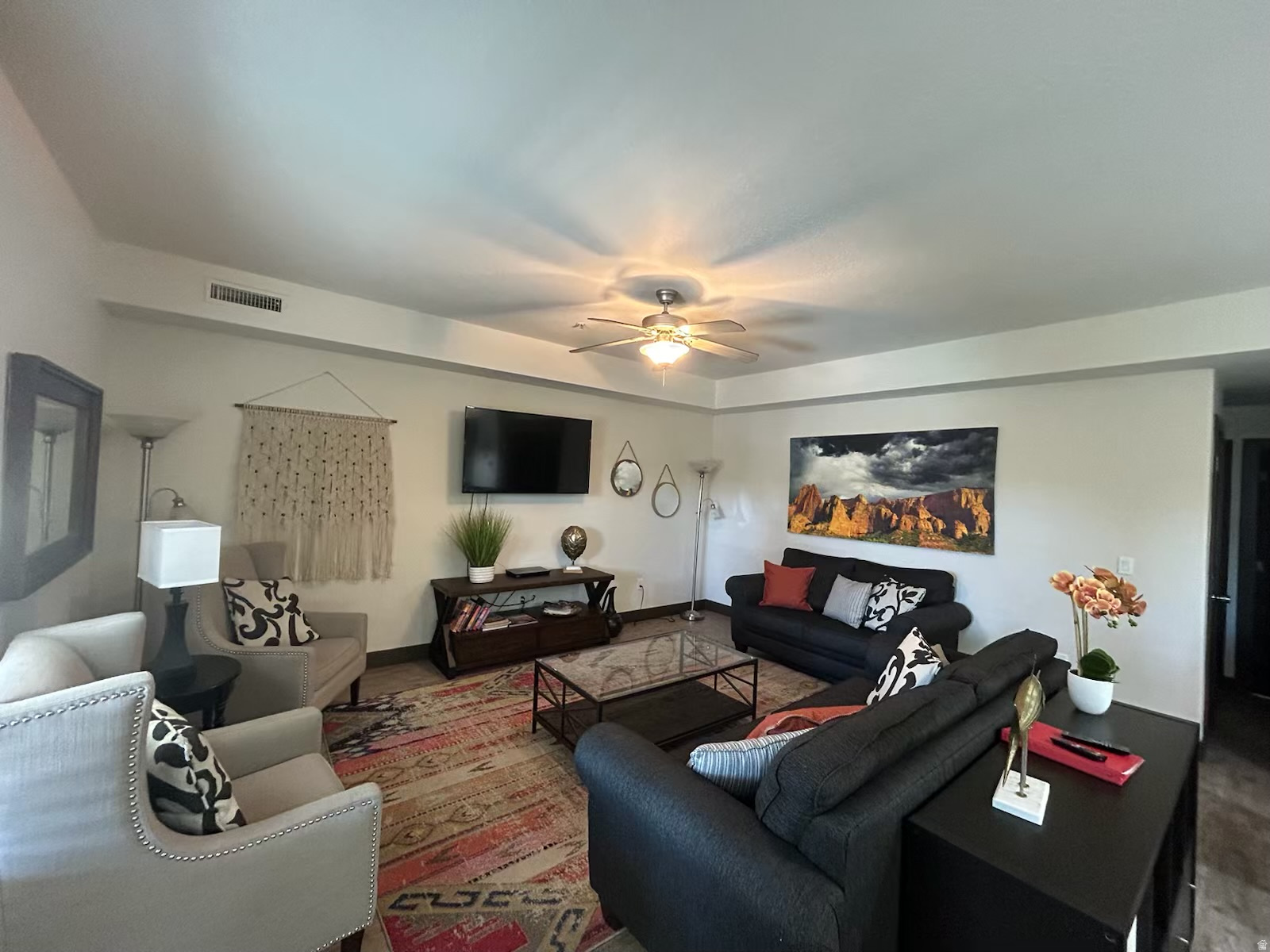 ESTANCIA - Residential