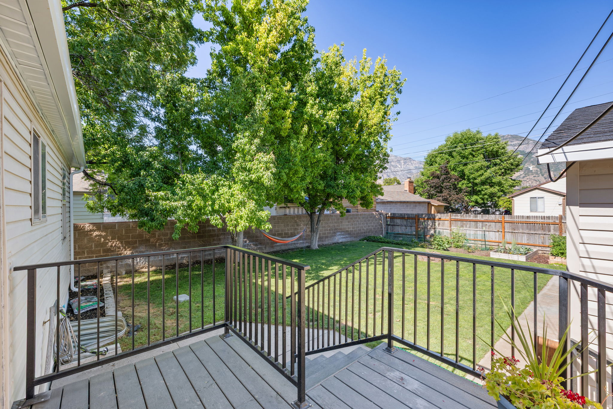 TAYLOR - Residential