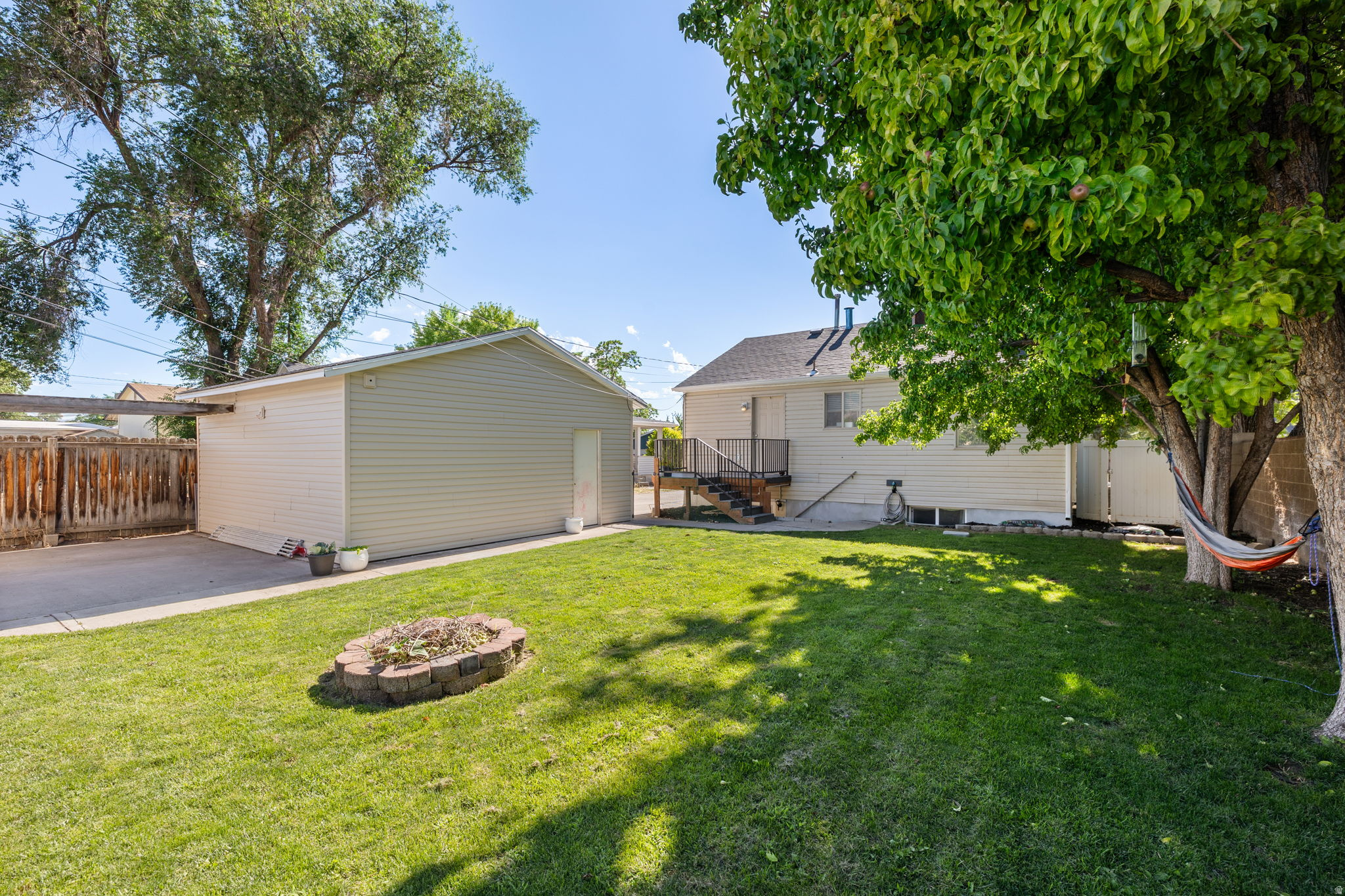 TAYLOR - Residential