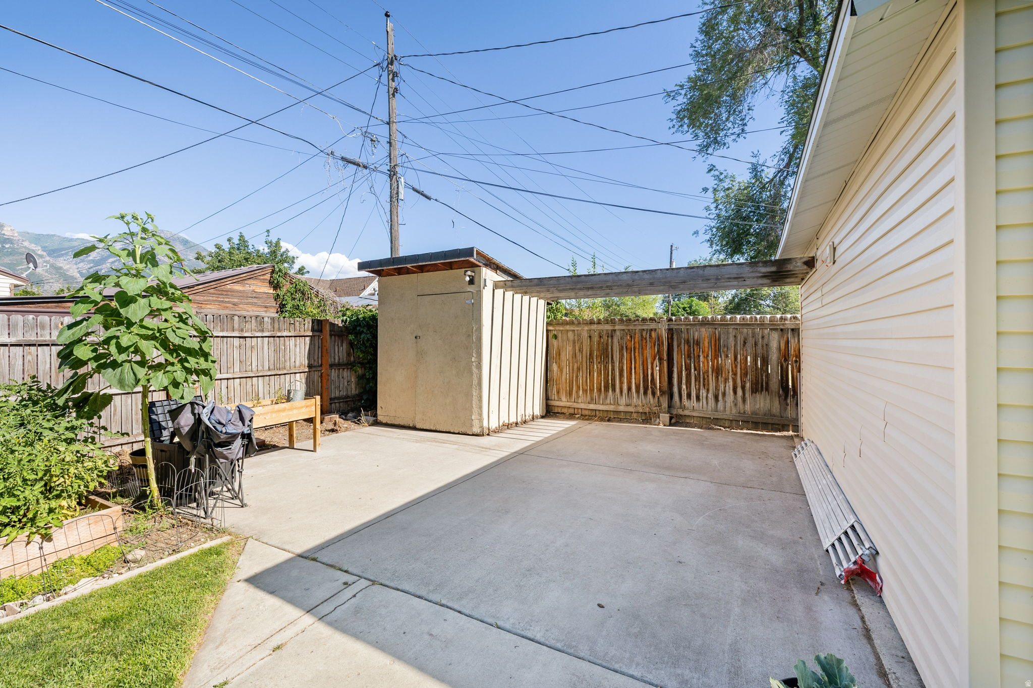 TAYLOR - Residential