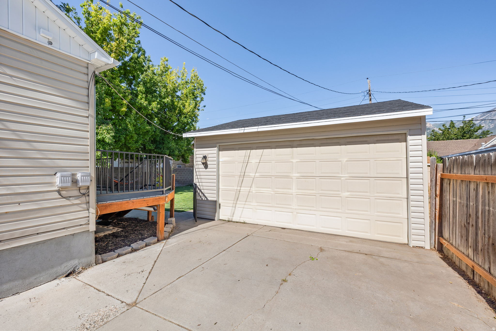 TAYLOR - Residential