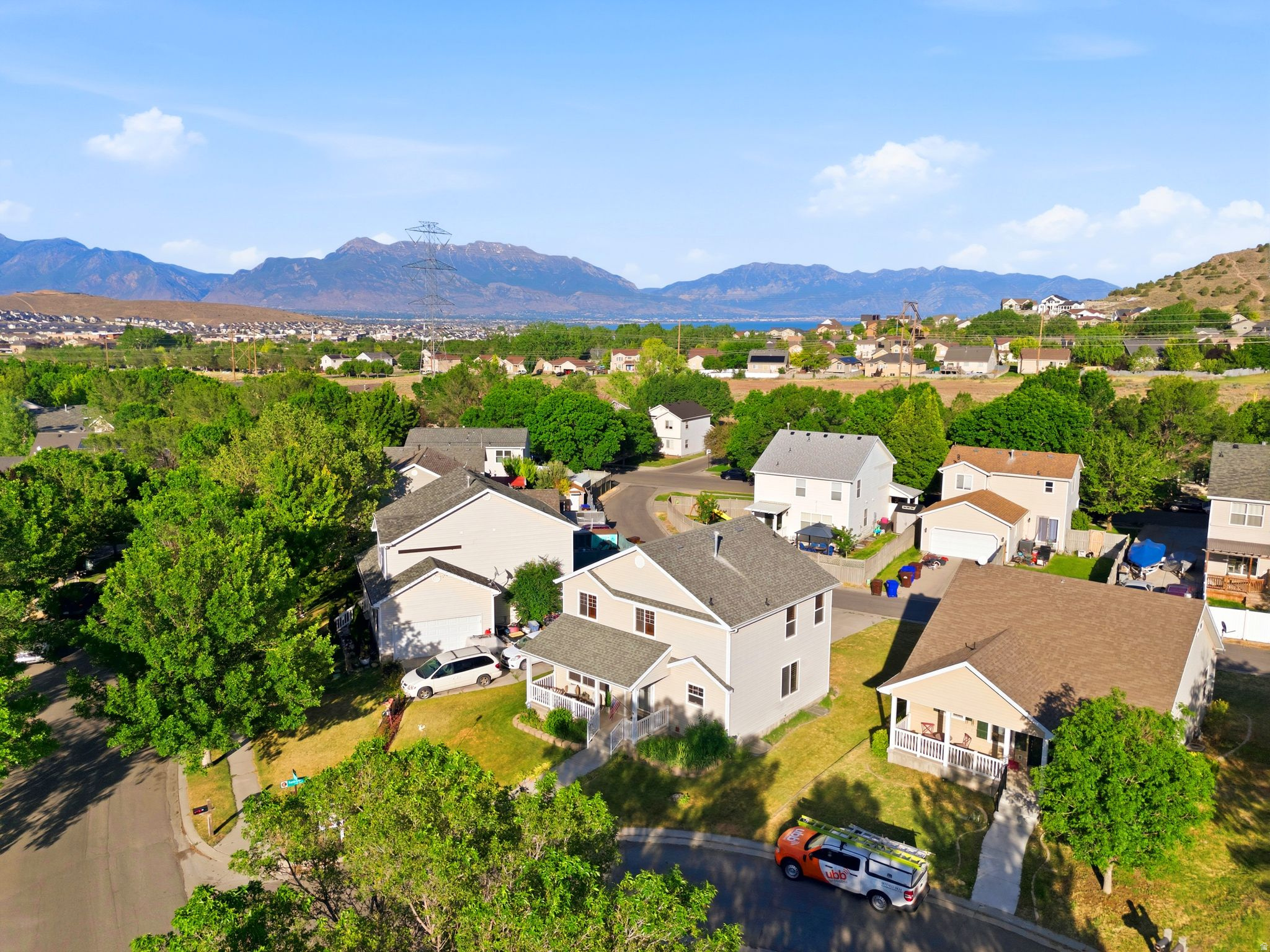 CHIMNEY ROCK - Residential