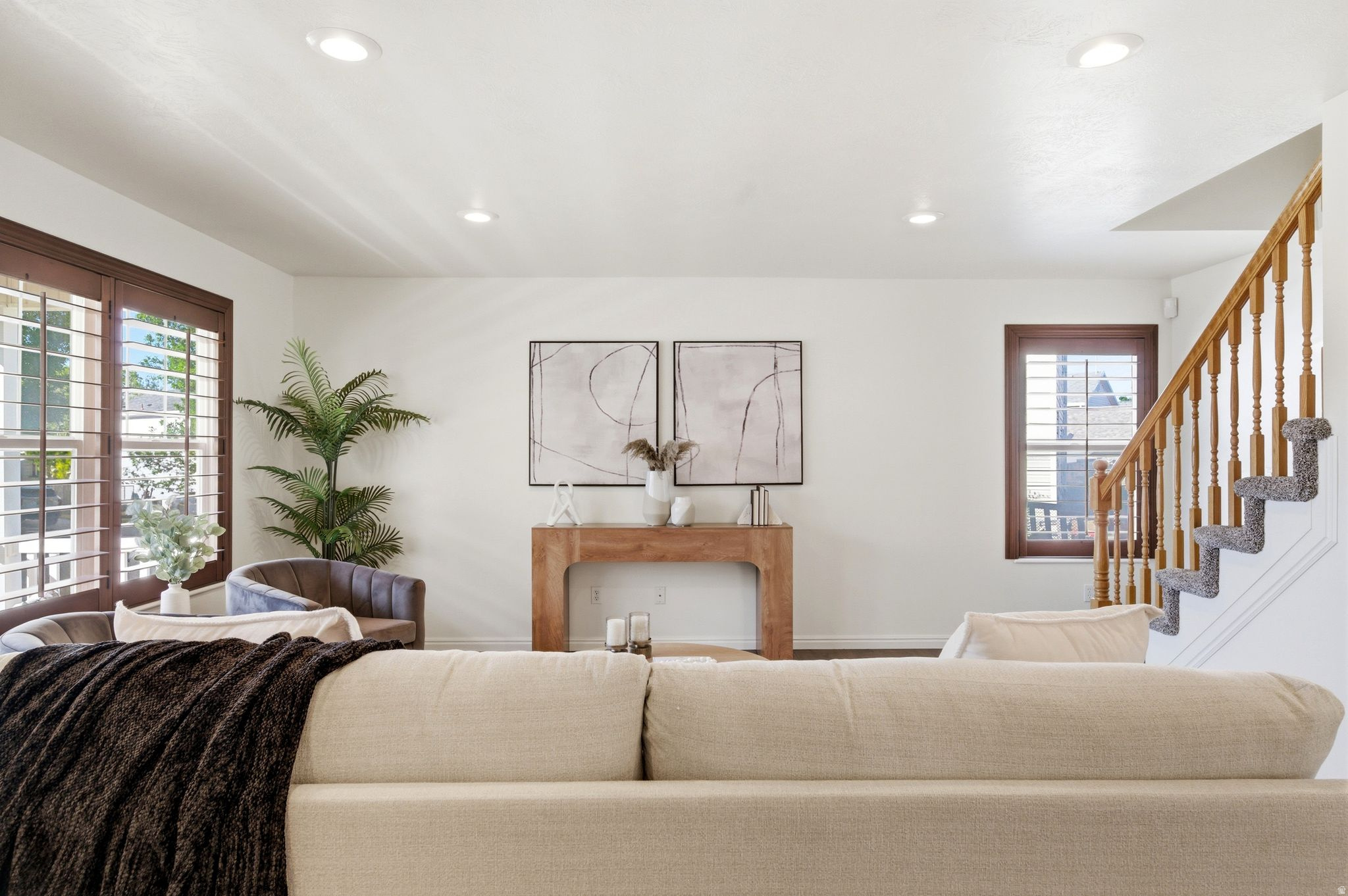 CHIMNEY ROCK - Residential