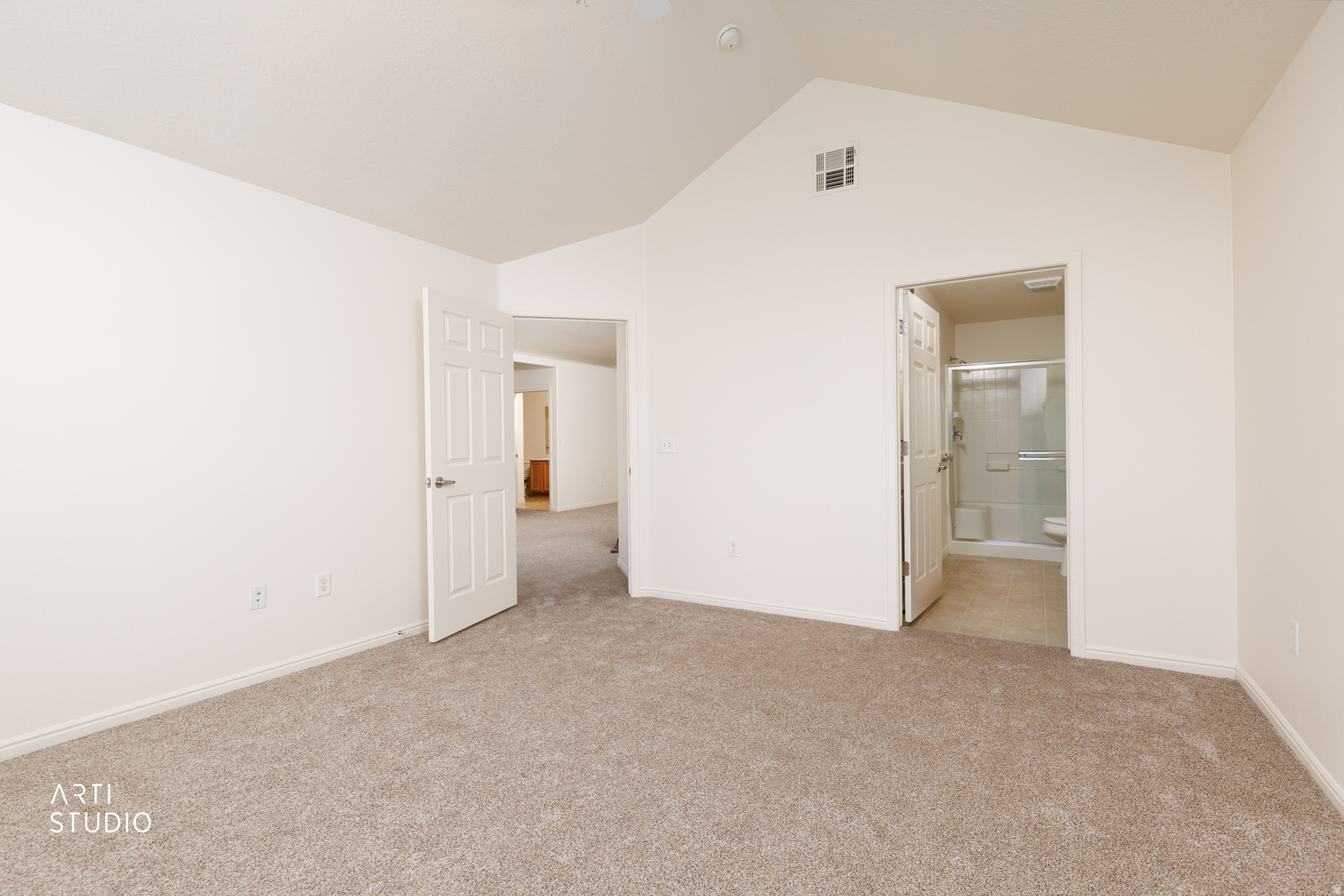 MEADOW PARK VILLAS - Residential