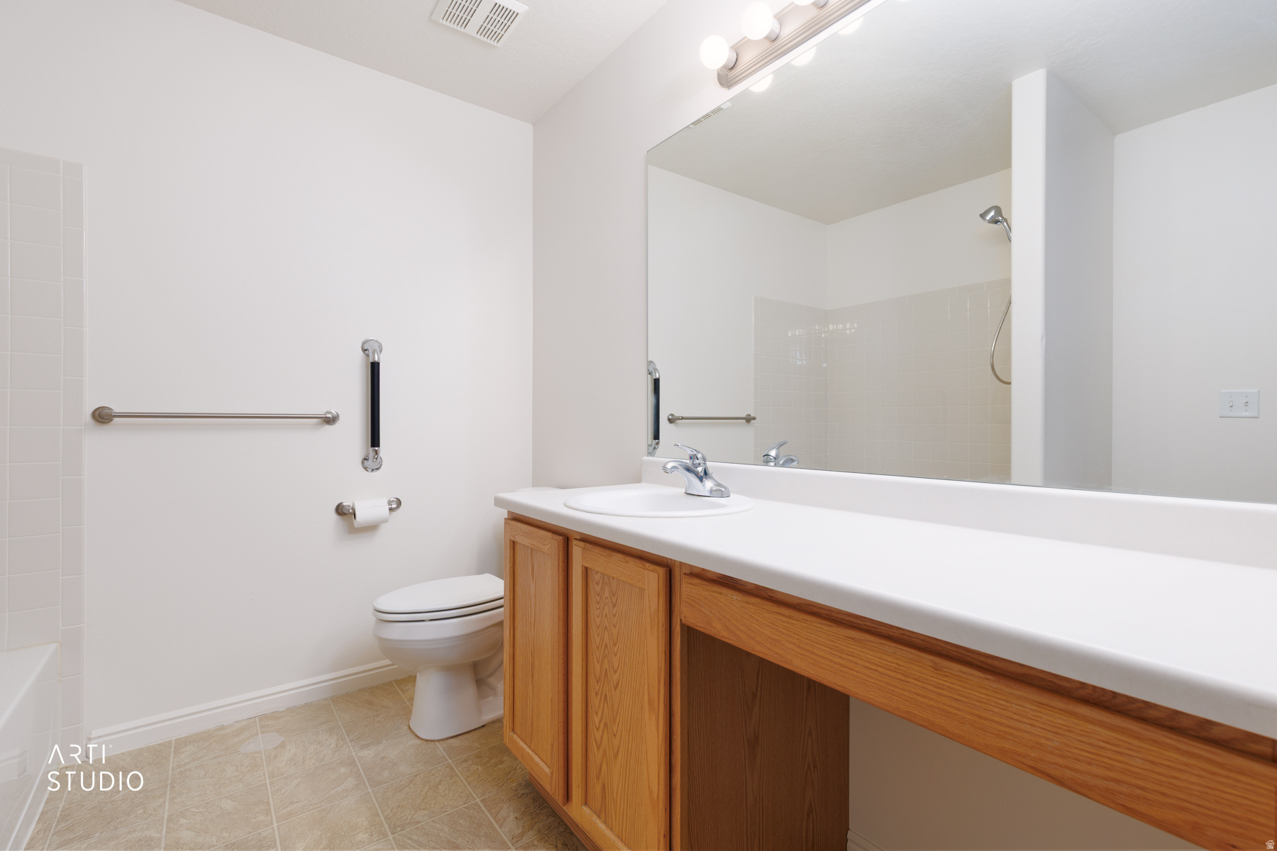 MEADOW PARK VILLAS - Residential
