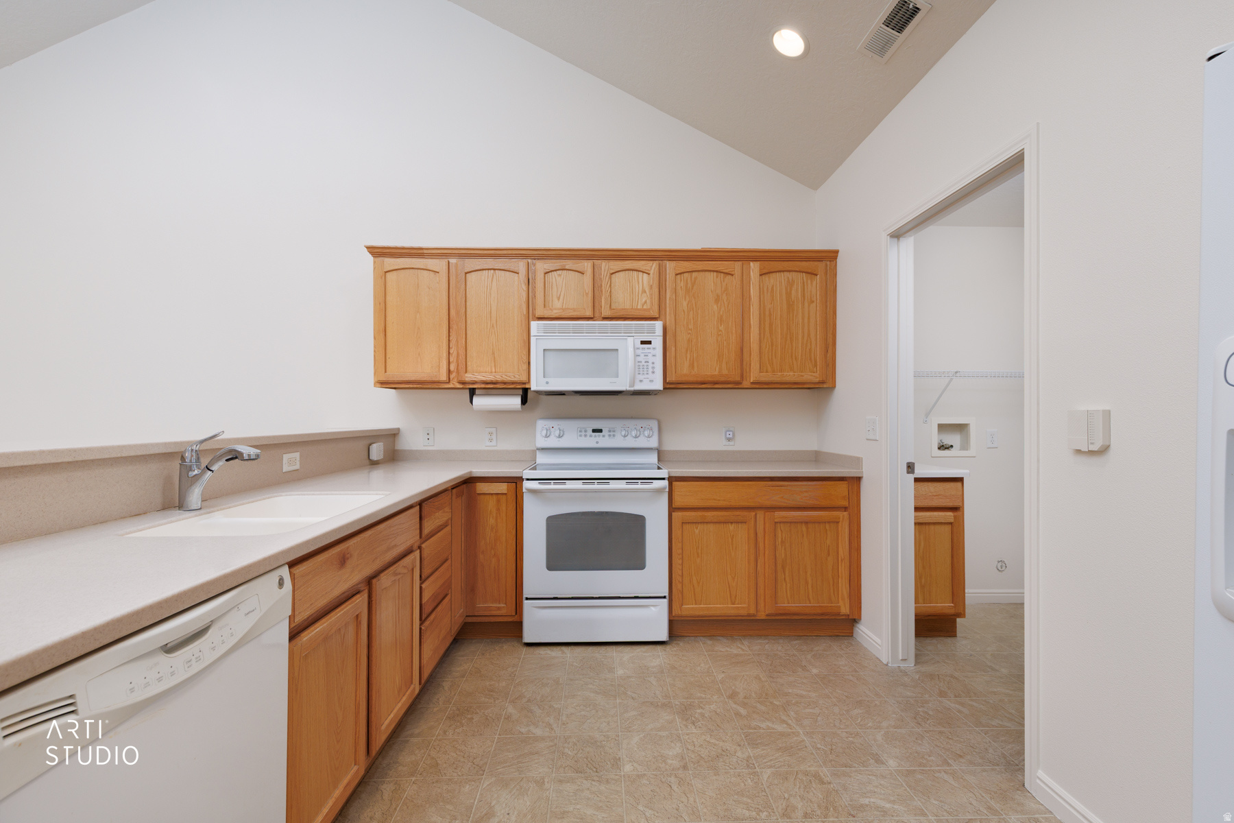 MEADOW PARK VILLAS - Residential