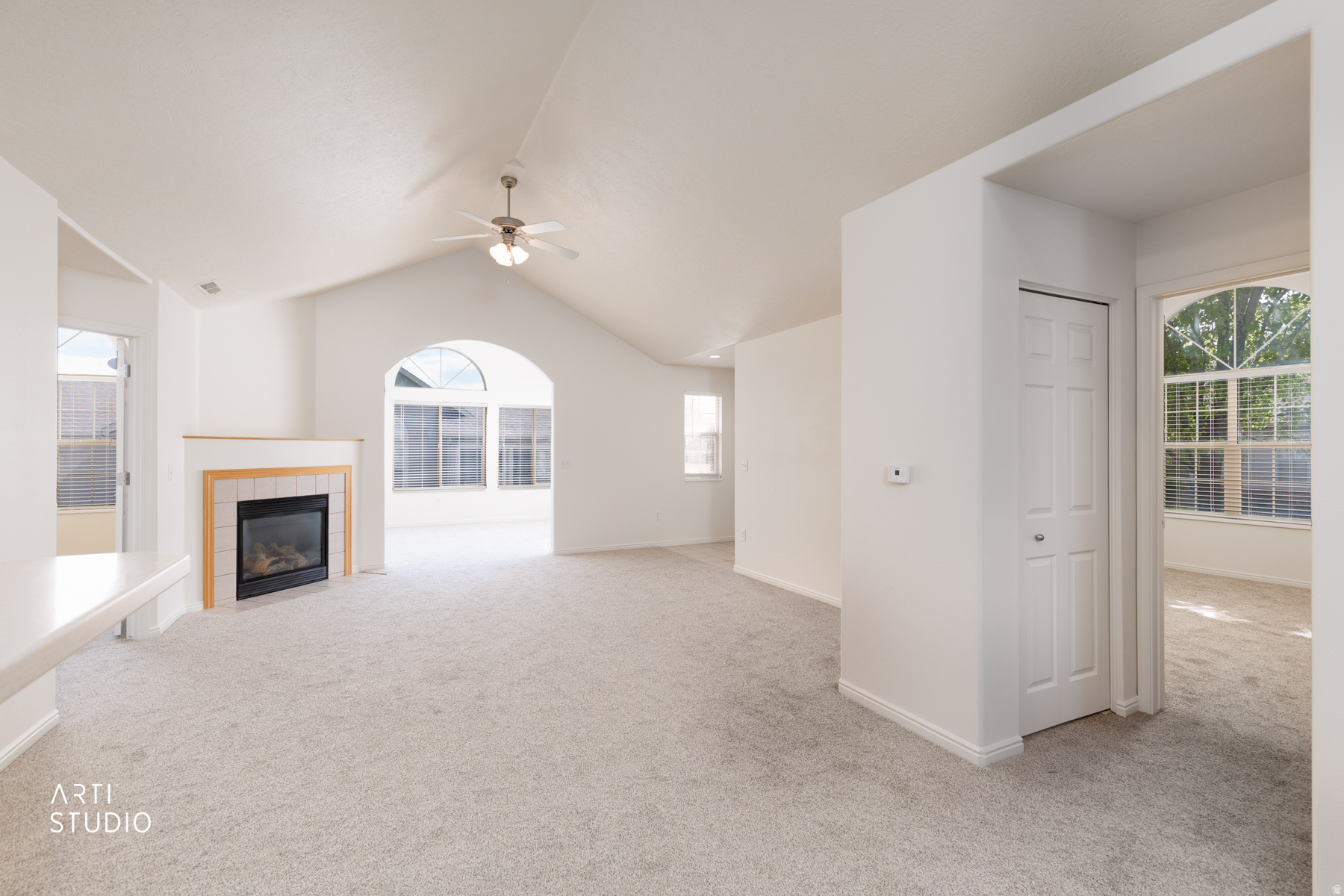 MEADOW PARK VILLAS - Residential