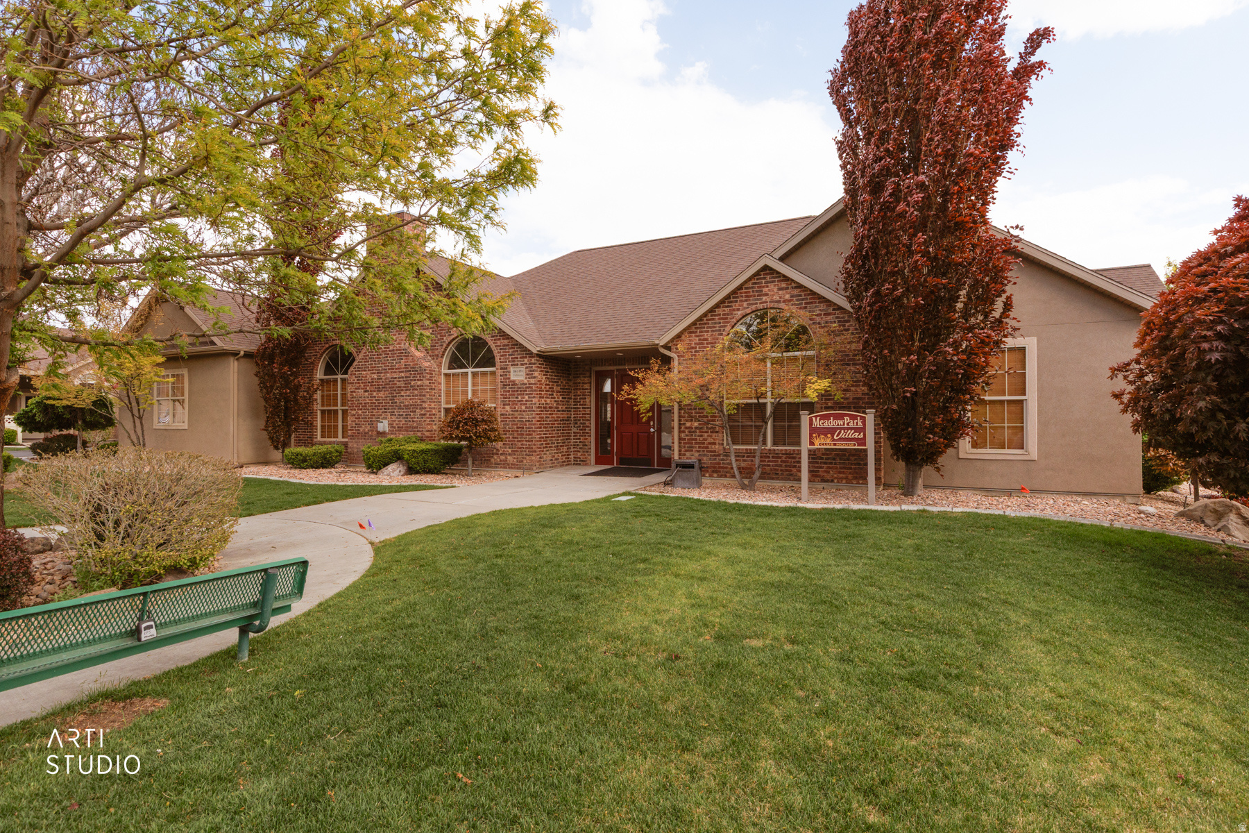 MEADOW PARK VILLAS - Residential