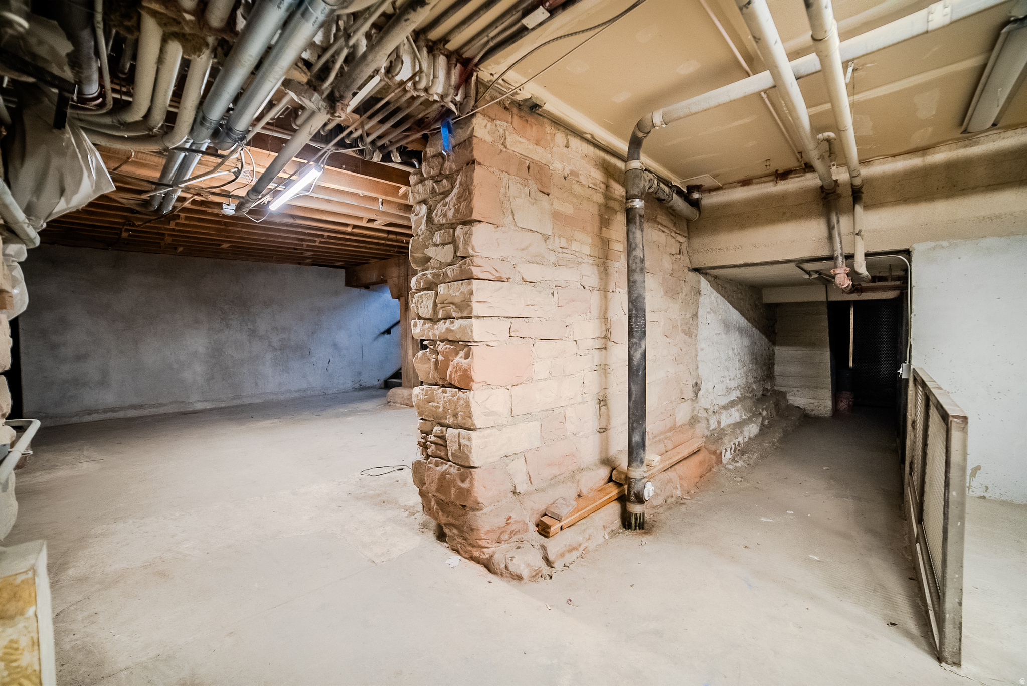 WAREHOUSE DISTRICT CONDOMINIUMS - Commercial Sale