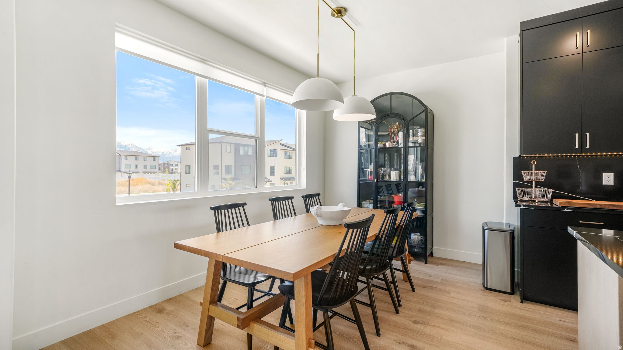 LAKESHORE LANDING - Residential