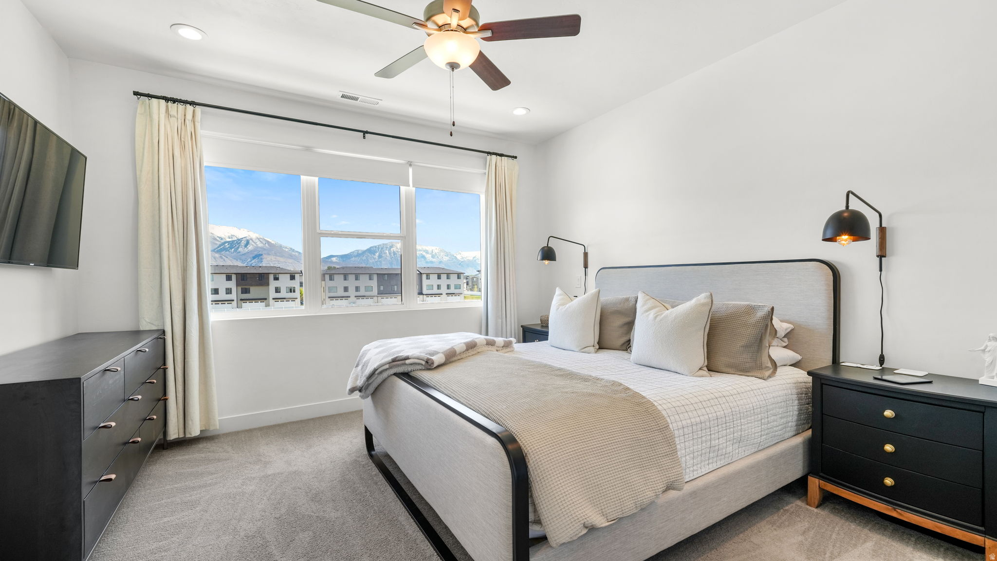 LAKESHORE LANDING - Residential
