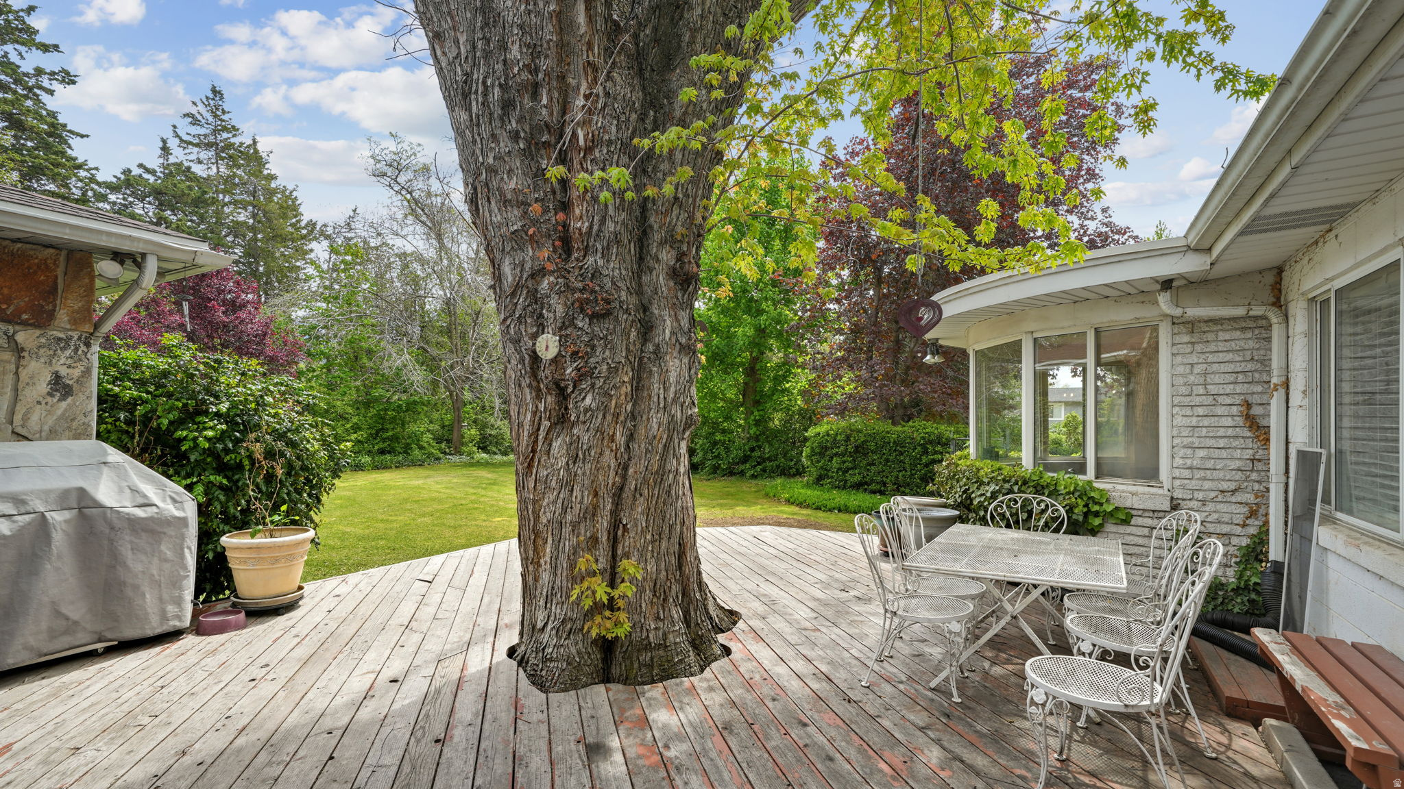 MEREWOOD - Residential