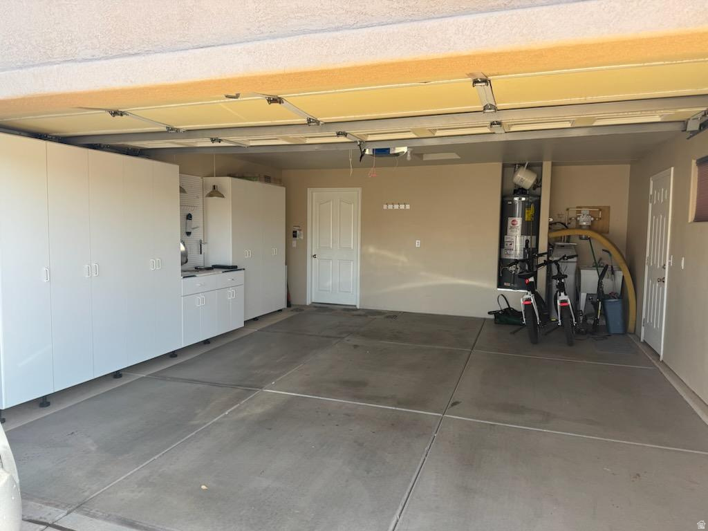 PADRE LAKES TH 4 AMD - Residential