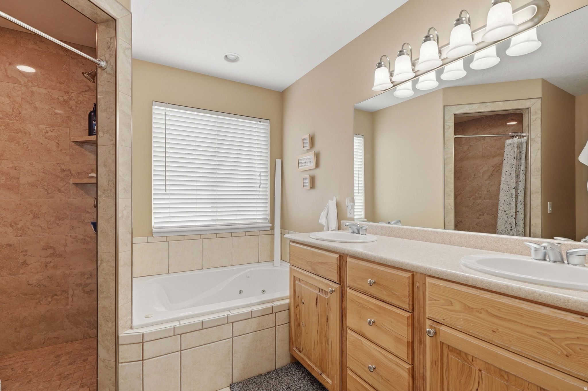 SOUTH WILLOW ESTATES - Residential