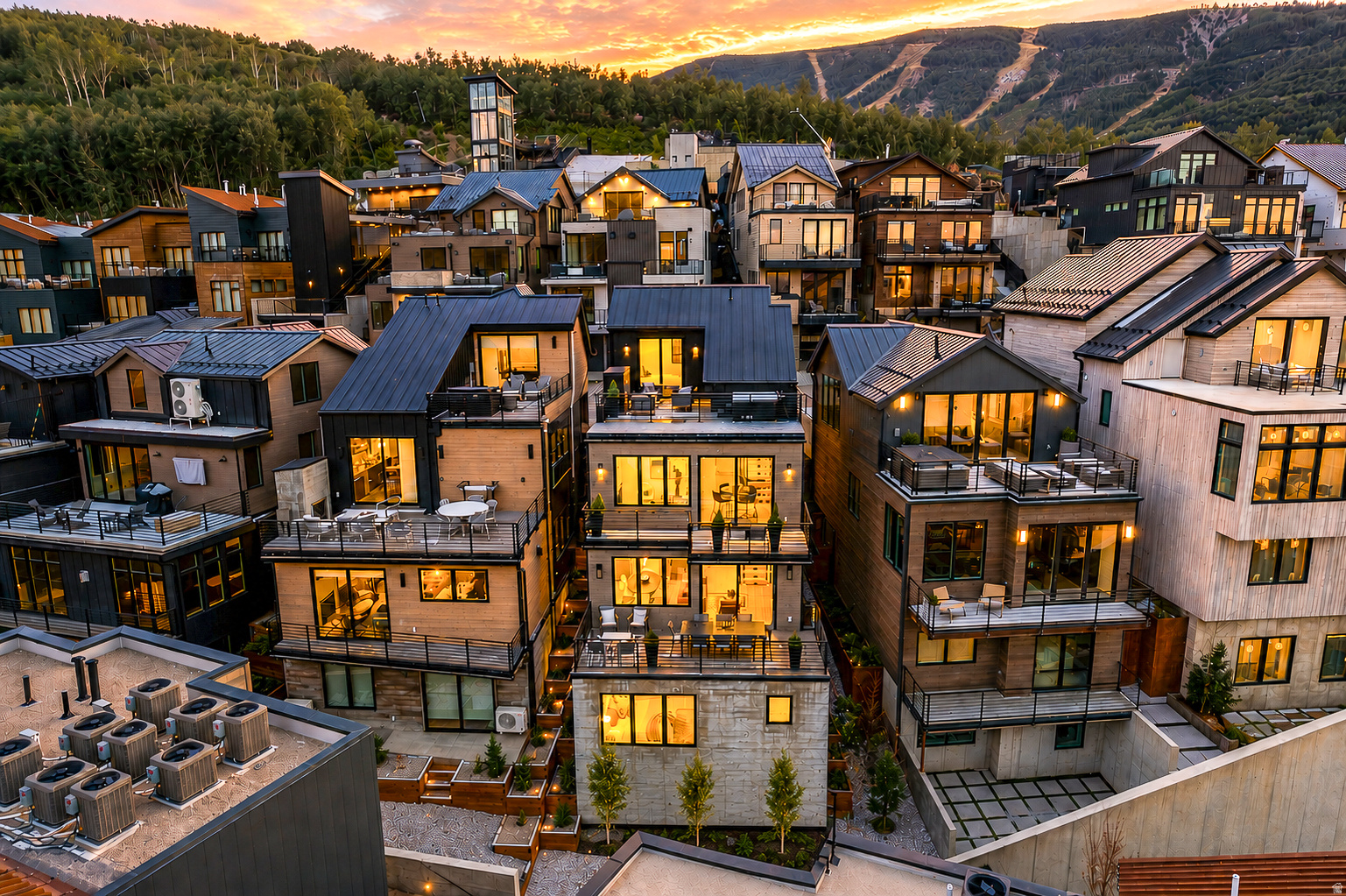 KINGS CROWN - Residential