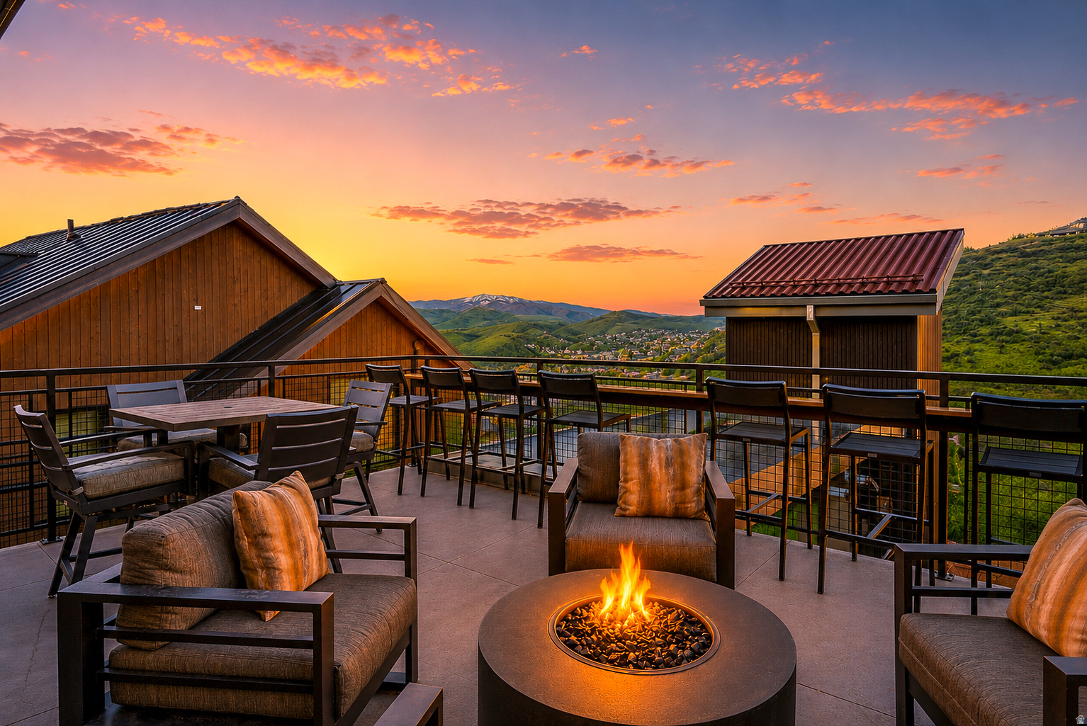 KINGS CROWN - Residential