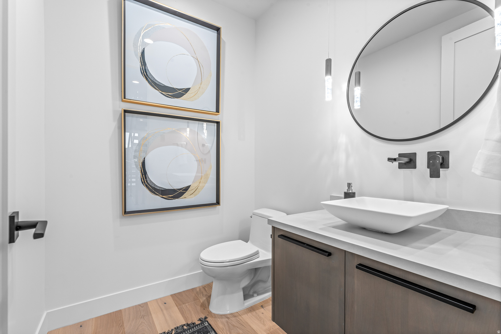 KINGS CROWN - Residential