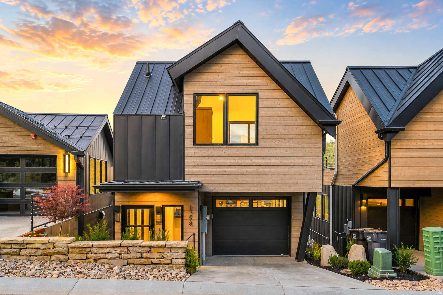 KINGS CROWN - Residential