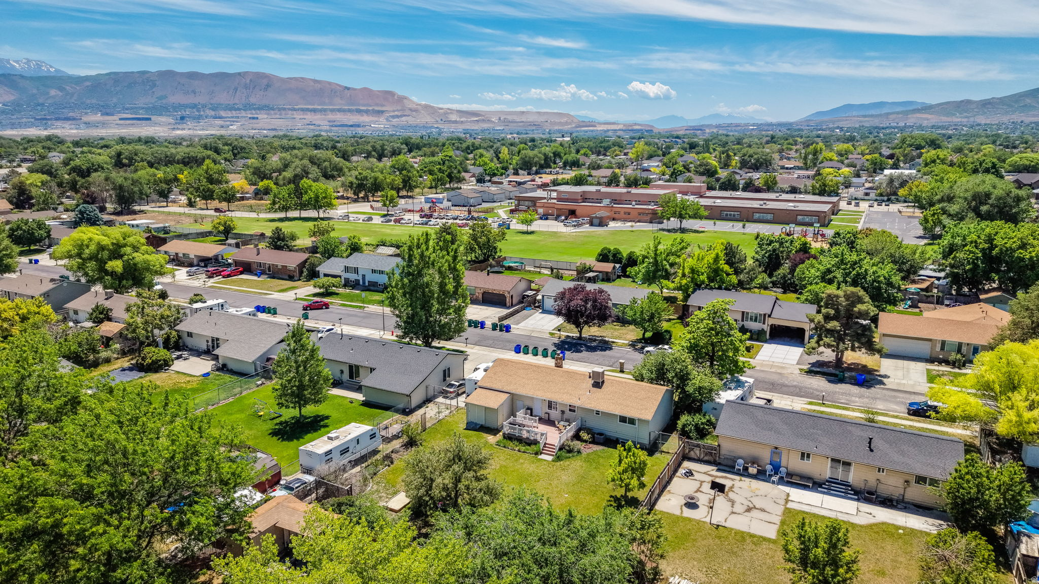 PUEBLO DEL - Residential