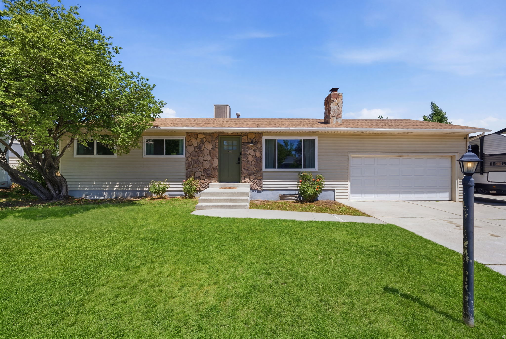 PUEBLO DEL - Residential