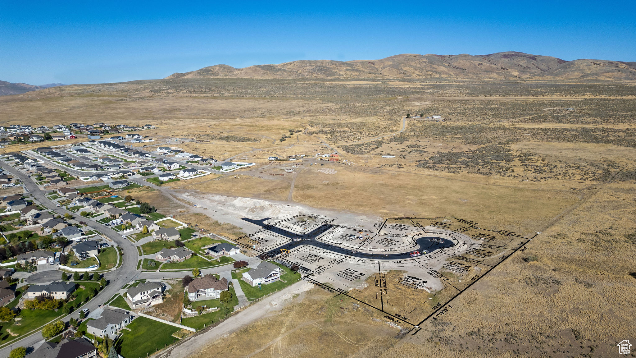 Ideal, convenient location with beautiful views.  All lots will be stubbed with utilities and pressurized irrigation (lot owner will be responsible the the$10/month usage charge).  Ready to build your new home?    Completion of subdivision expected to be the end of September.  Buyer to verify all information.