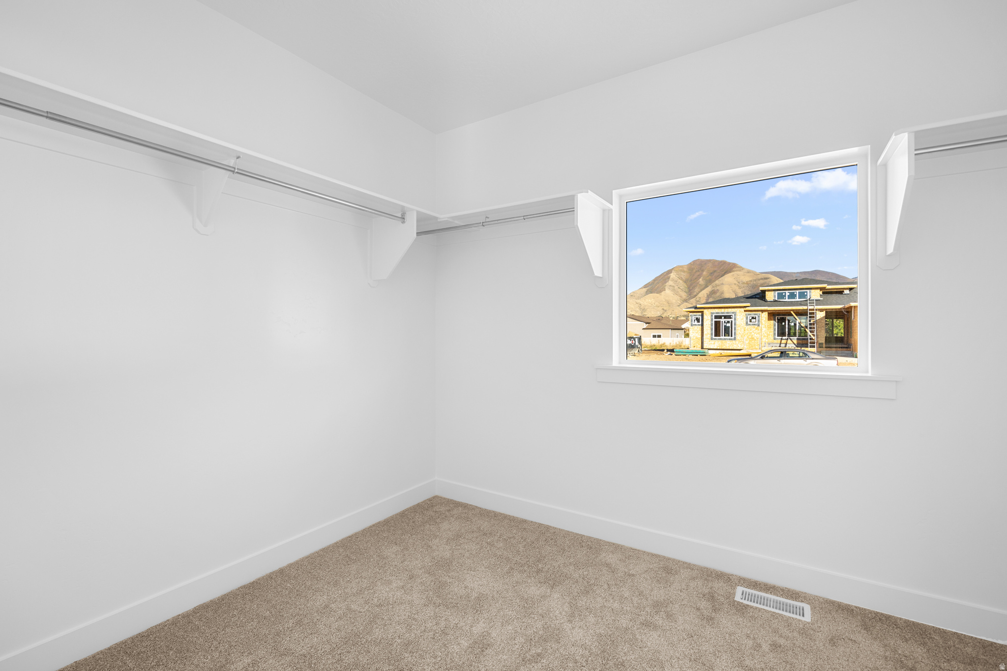GRINDSTONE ESTATES - Residential
