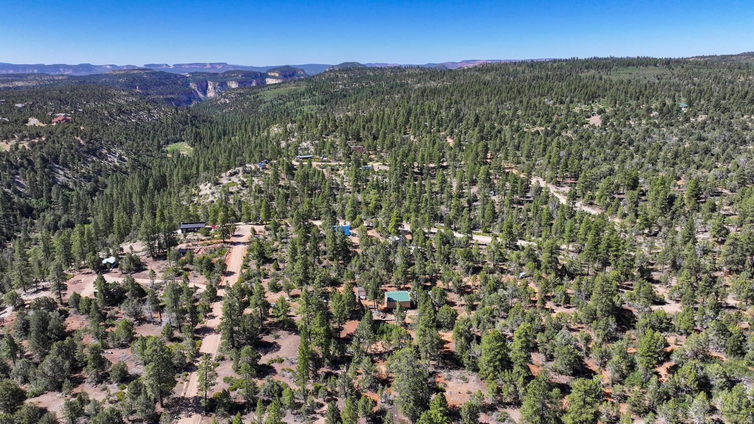 LITTLE PONDEROSA - Land