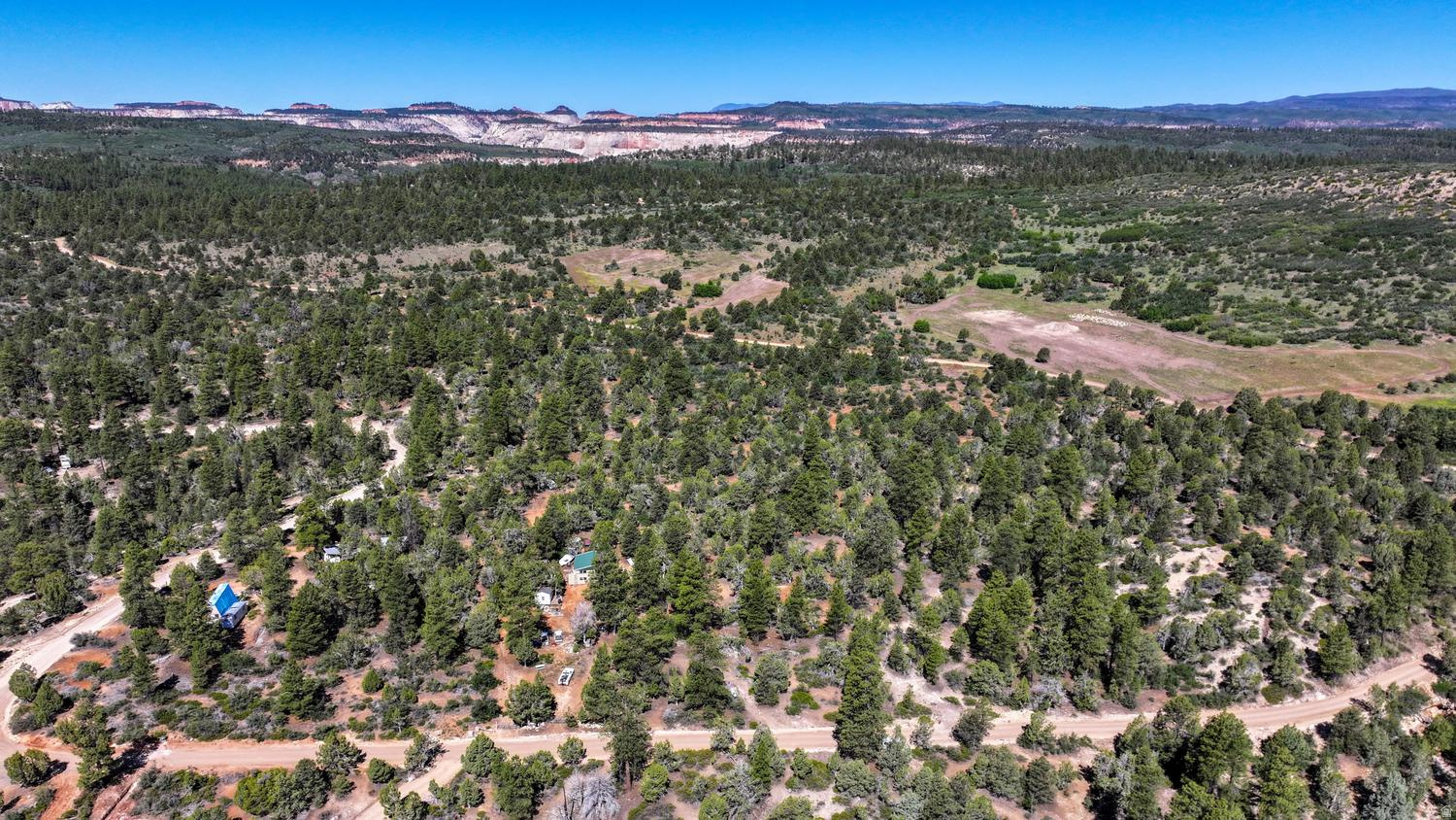 LITTLE PONDEROSA - Land