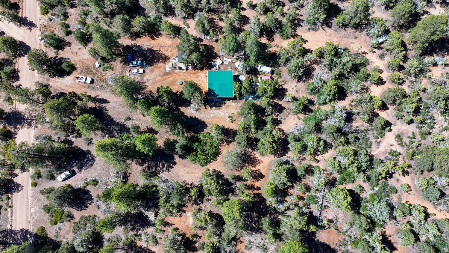 LITTLE PONDEROSA - Land