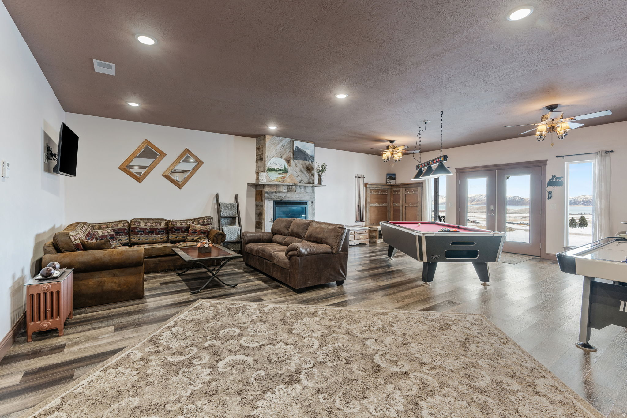 GOLF COURSE 6 - Residential