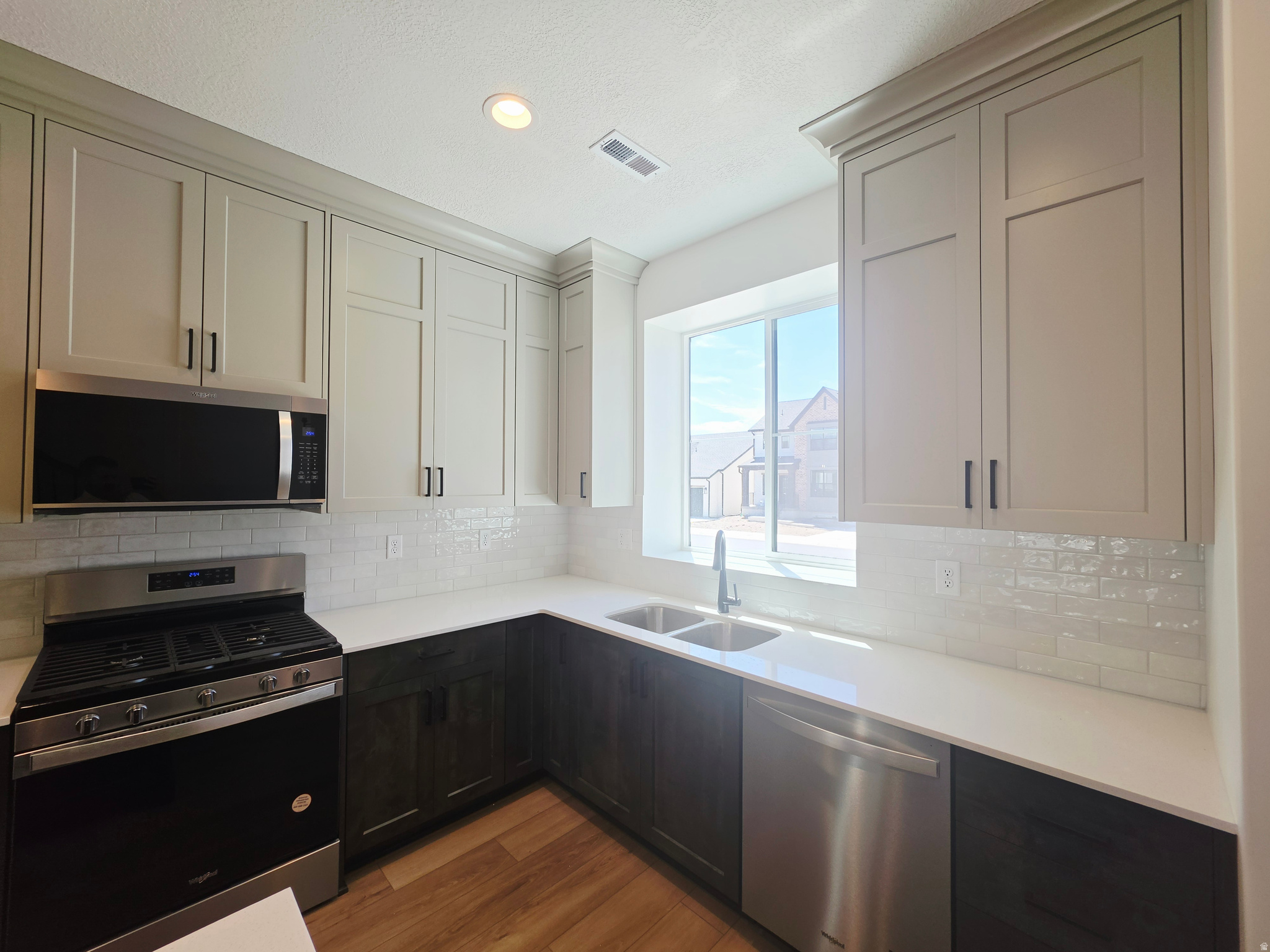 CREEKSIDE AT JDC RANCH - Residential