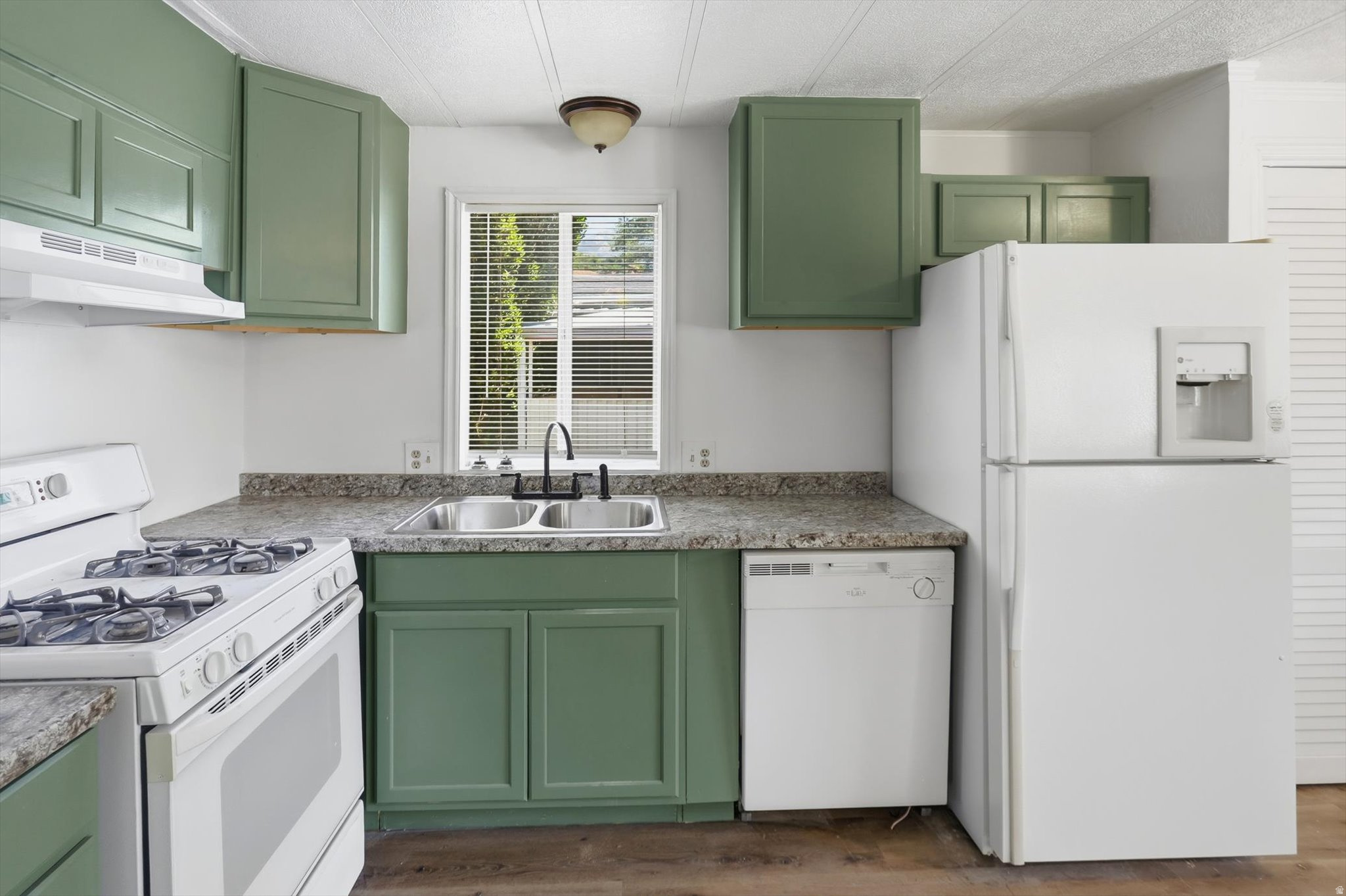 COTTONWOOD - Residential