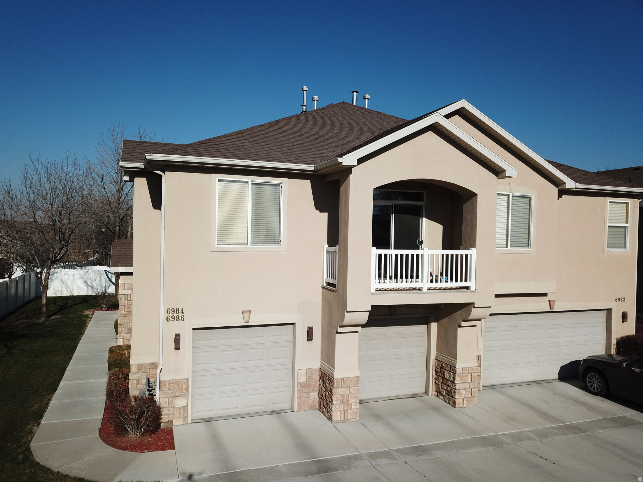 TOWNS AT HUNTER VILLAGE - Residential