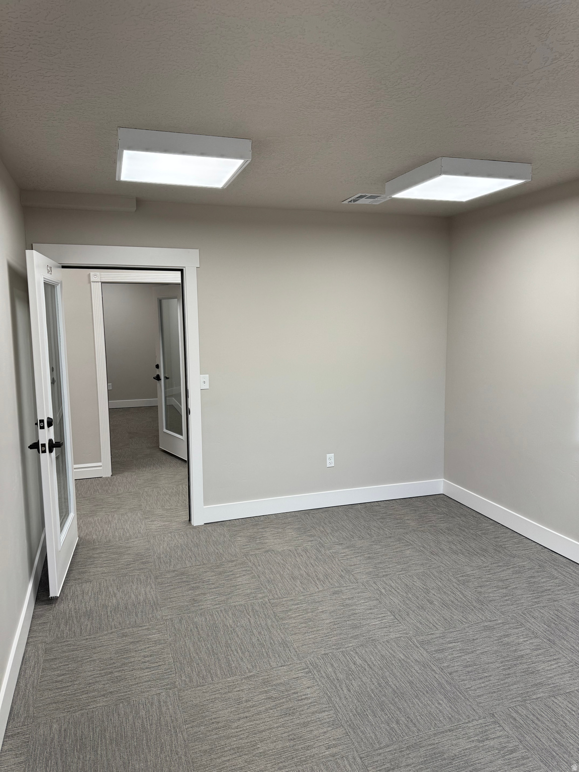 EDELWEISS - Commercial Lease