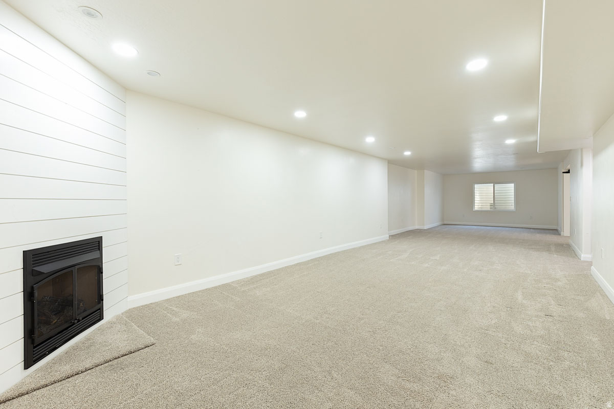 WEST VIEW ESTATES SUBDIVISION - Residential