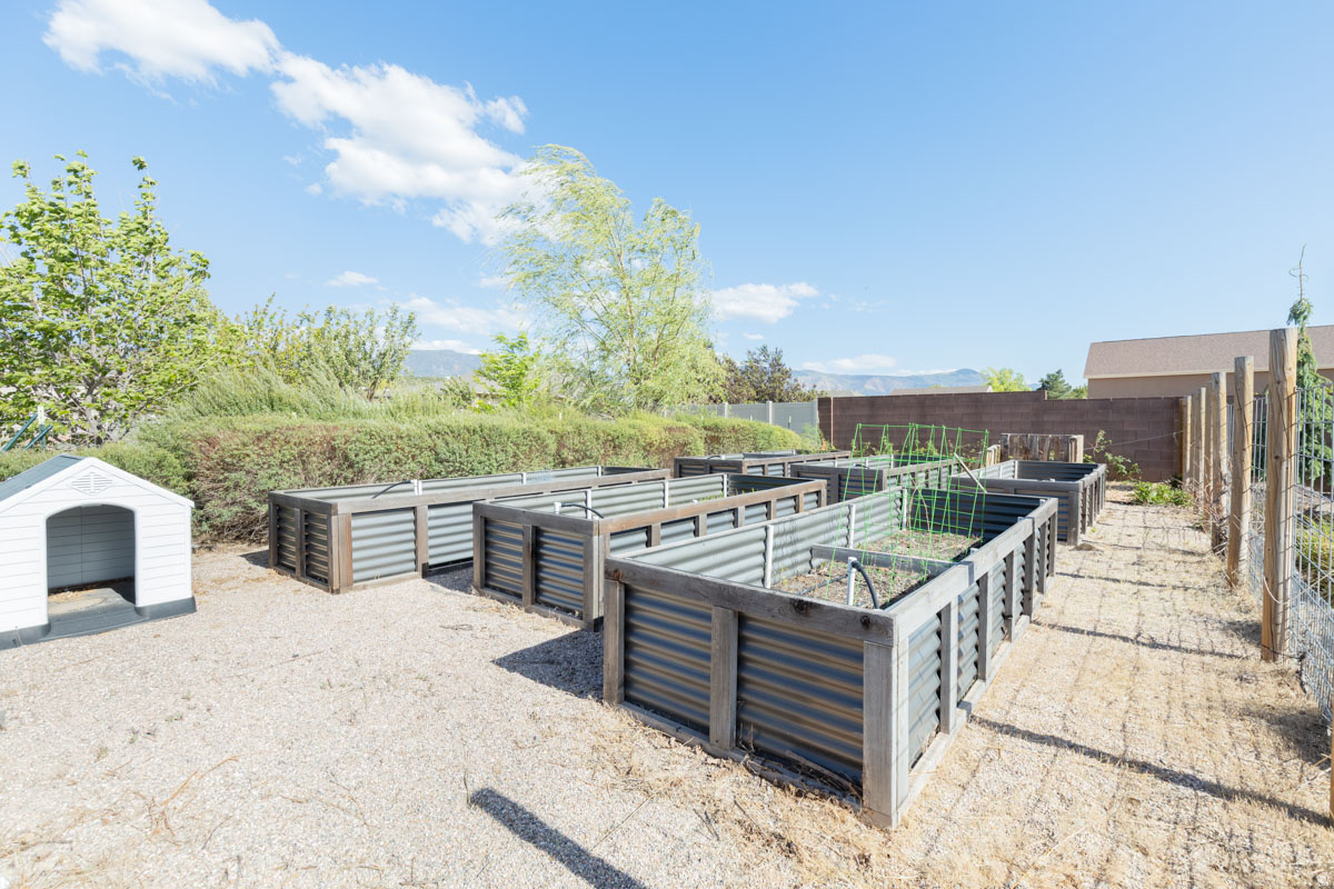 WEST VIEW ESTATES SUBDIVISION - Residential