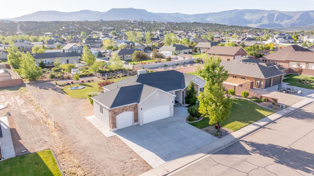 WEST VIEW ESTATES SUBDIVISION - Residential