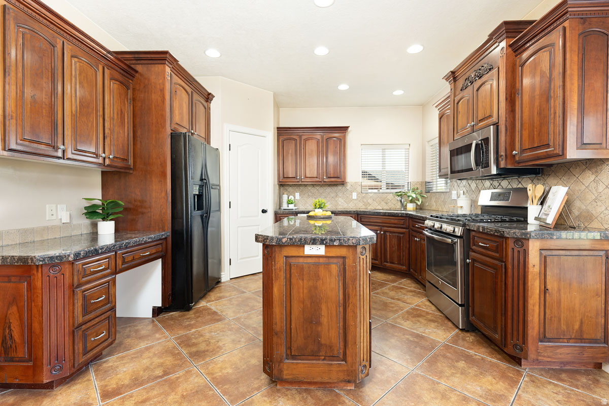WEST VIEW ESTATES SUBDIVISION - Residential
