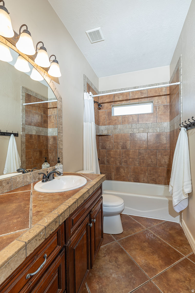 WEST VIEW ESTATES SUBDIVISION - Residential