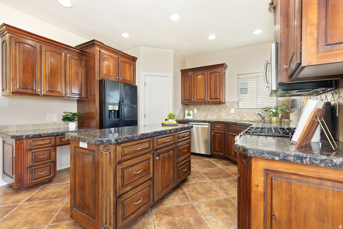 WEST VIEW ESTATES SUBDIVISION - Residential
