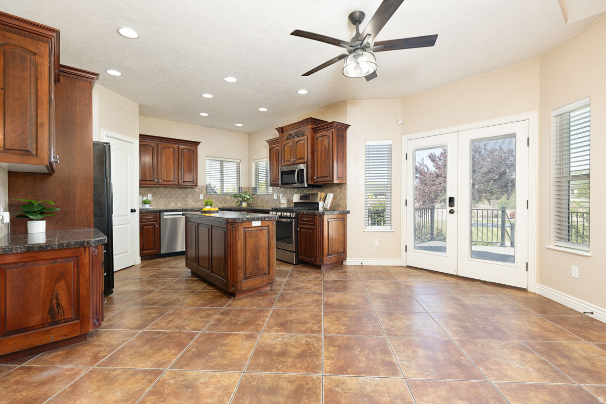 WEST VIEW ESTATES SUBDIVISION - Residential