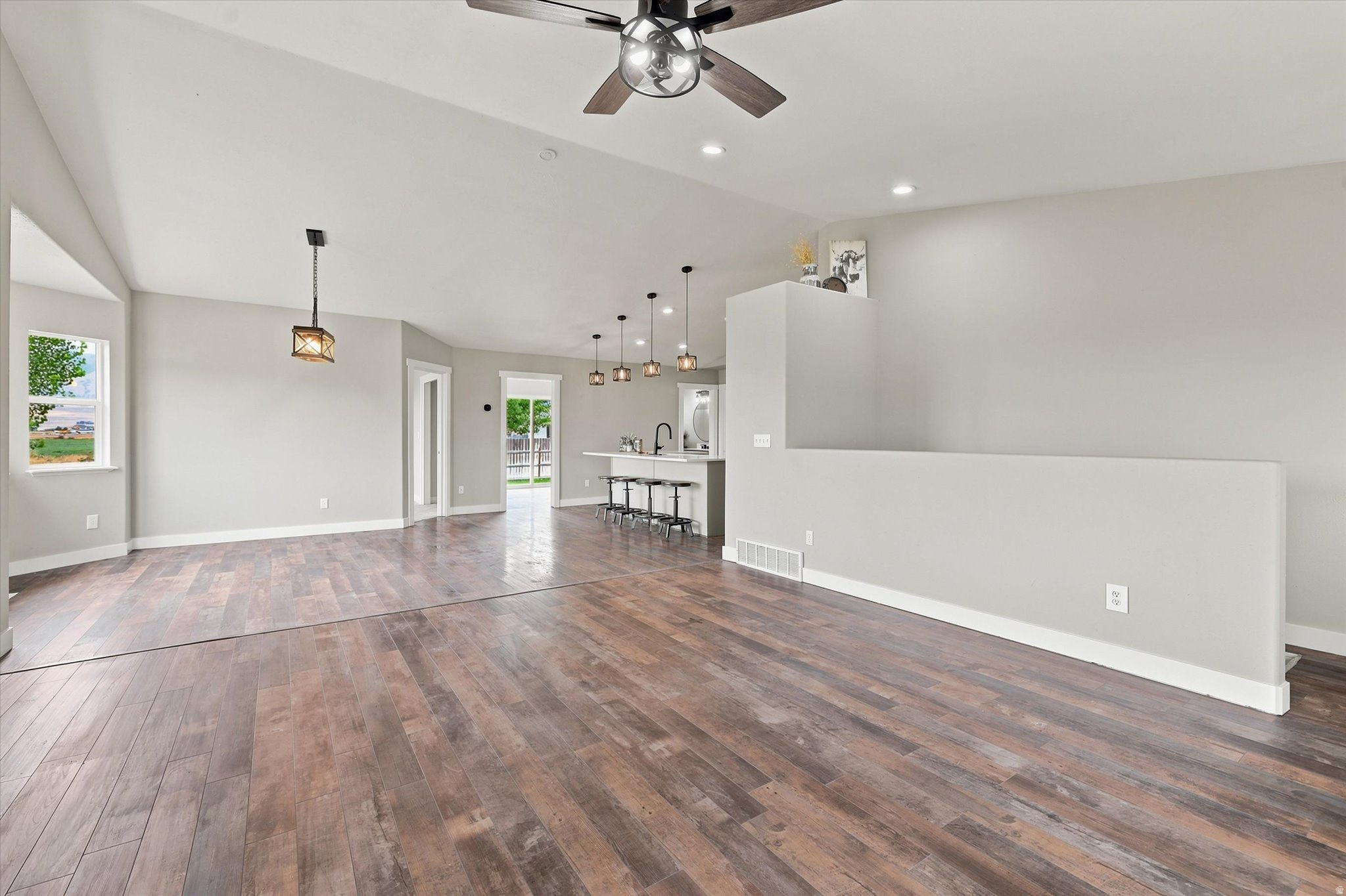 CHATEAU RIVER - Residential